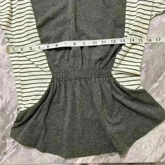 Ouges Gray & White stripe Color- Block Cinch Waist Long Sleeves Top Small - Picture 6 of 8